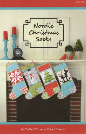 Baker Ross Mini Felt Christmas Stockings (Pack of 8) Christmas Crafts
