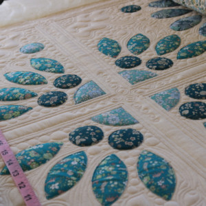 Divided Blooms Quilt & Templates - Image 3