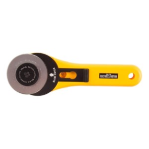 Olfa Rotary Cutter Straight Handle 60MM - Image 3