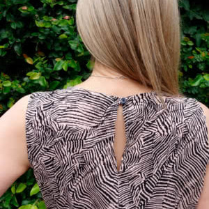 Asha Dress Size 18-30 - Image 4