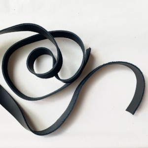 Sew Hungry Hippie Sewable Leather Straps 3/4in Black - Image 3