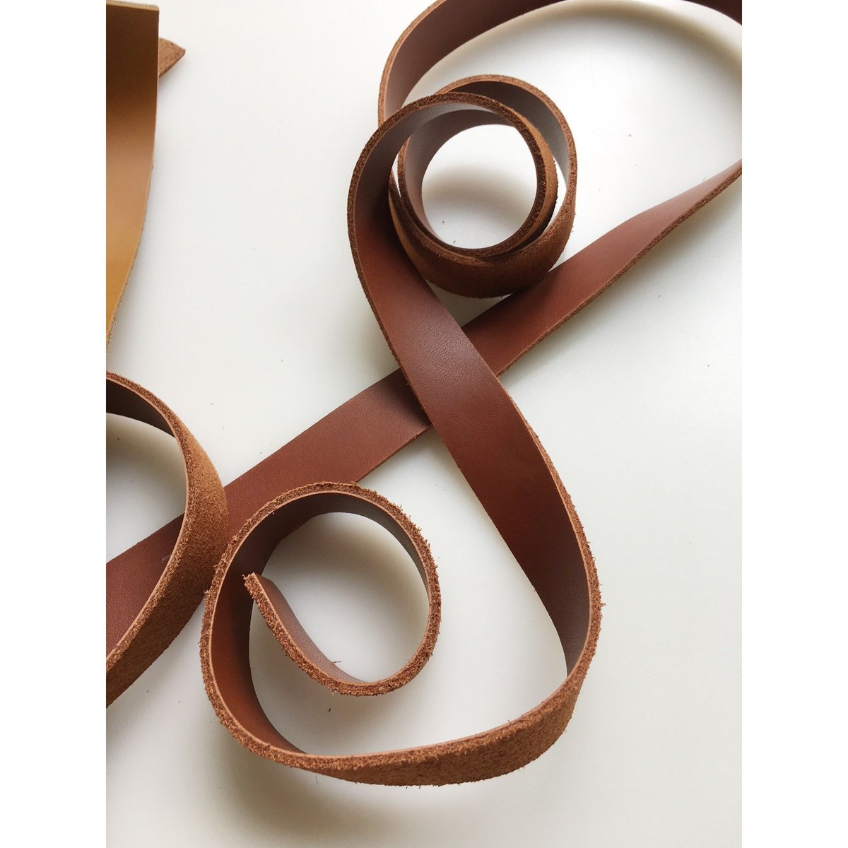 .75in Dk Brown Sew Hungry Hippie Sewable Leather Straps 3/4in Dark Brown - Image 1