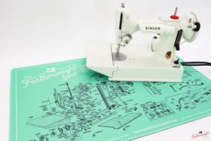 Featherweight Schematic Servicing Mat - Image 2