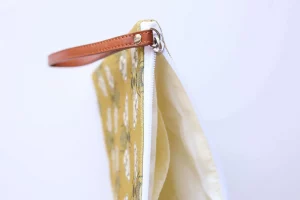 Gingiber Busy Bee Pouch - Image 3