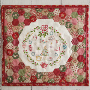 Merry Mistletoe Mini Quilt - Includes Pre Printed Linen & EPP Papers + Template - Image 3
