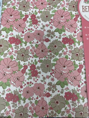 Lori Holt Mercantile Bee Keeper Binder (Damaged) - Image 2