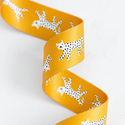 SSCWEB22 Snow Leopards 1.5in Webbing - Image 1