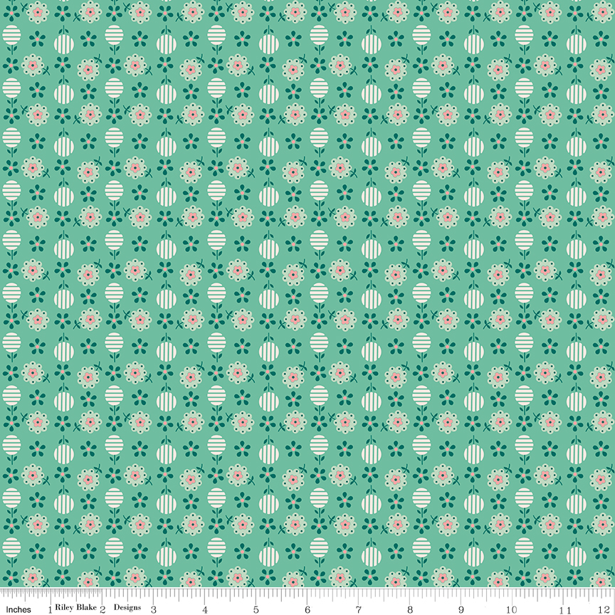 2025 R4 LH Berries & Sage Apron Berry & Sage Apron Leaf - Image 1
