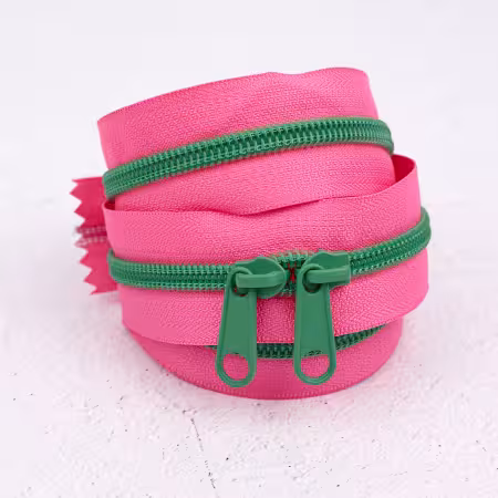 RRZIP30-404 Renaissance Ribbons 30" Handbag Zipper Dragonfruit - Image 1